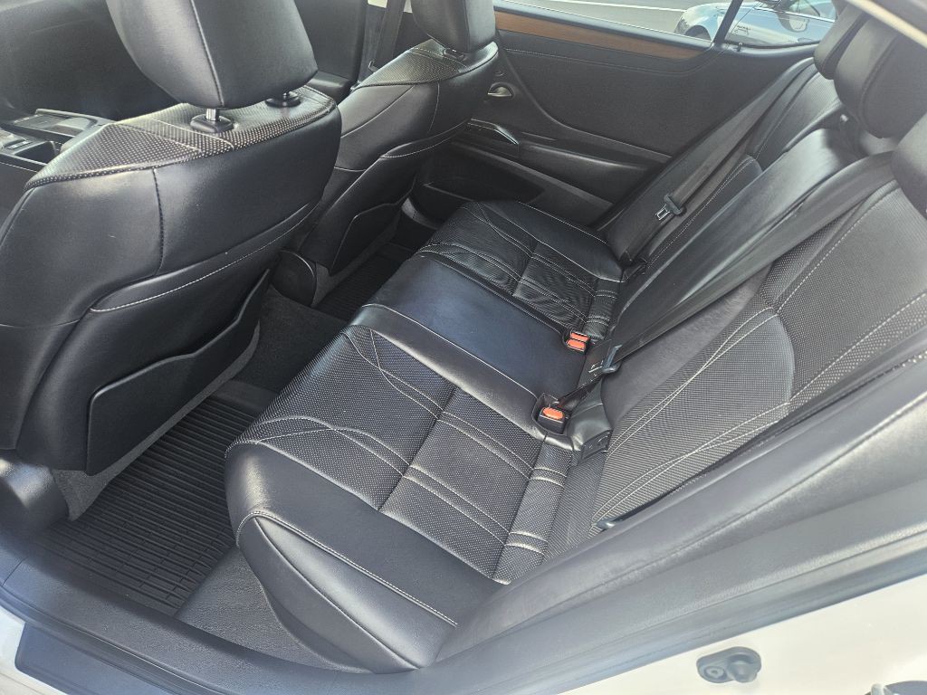2020 Lexus ES 300 Image 12