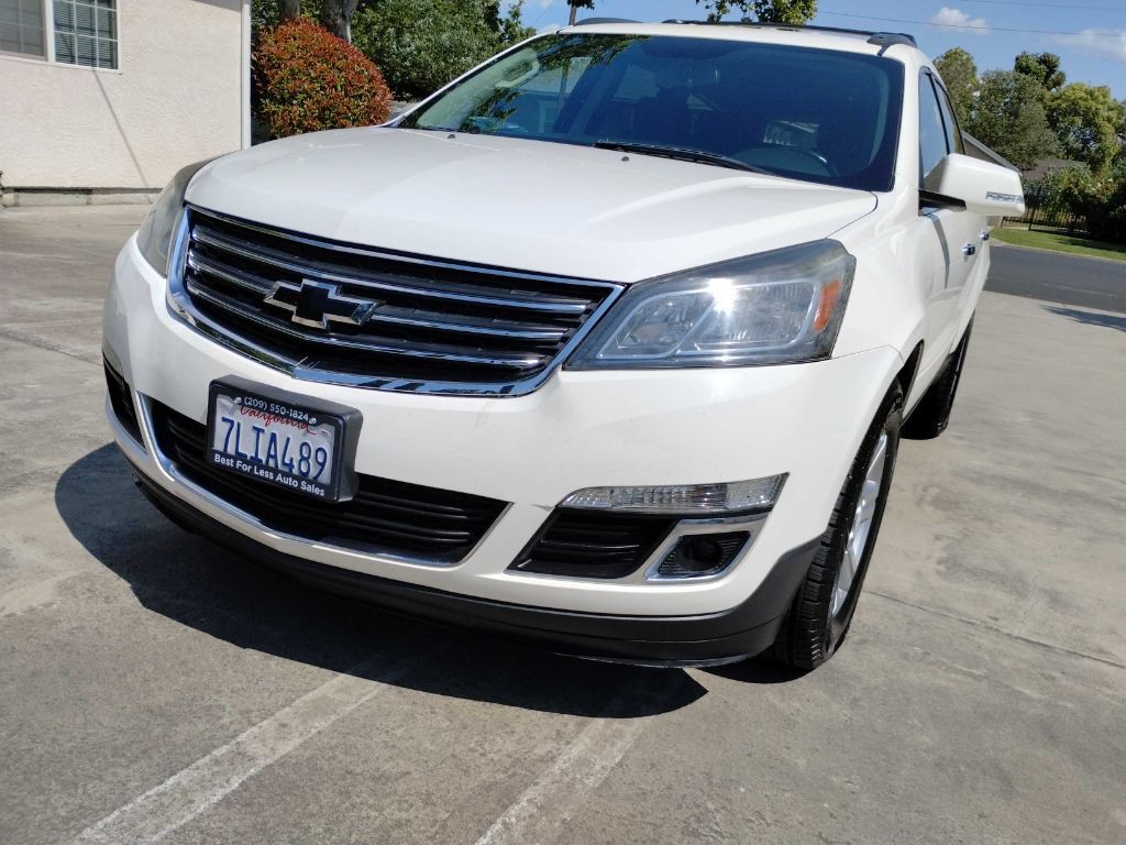 2014 Chevrolet Traverse Image 2