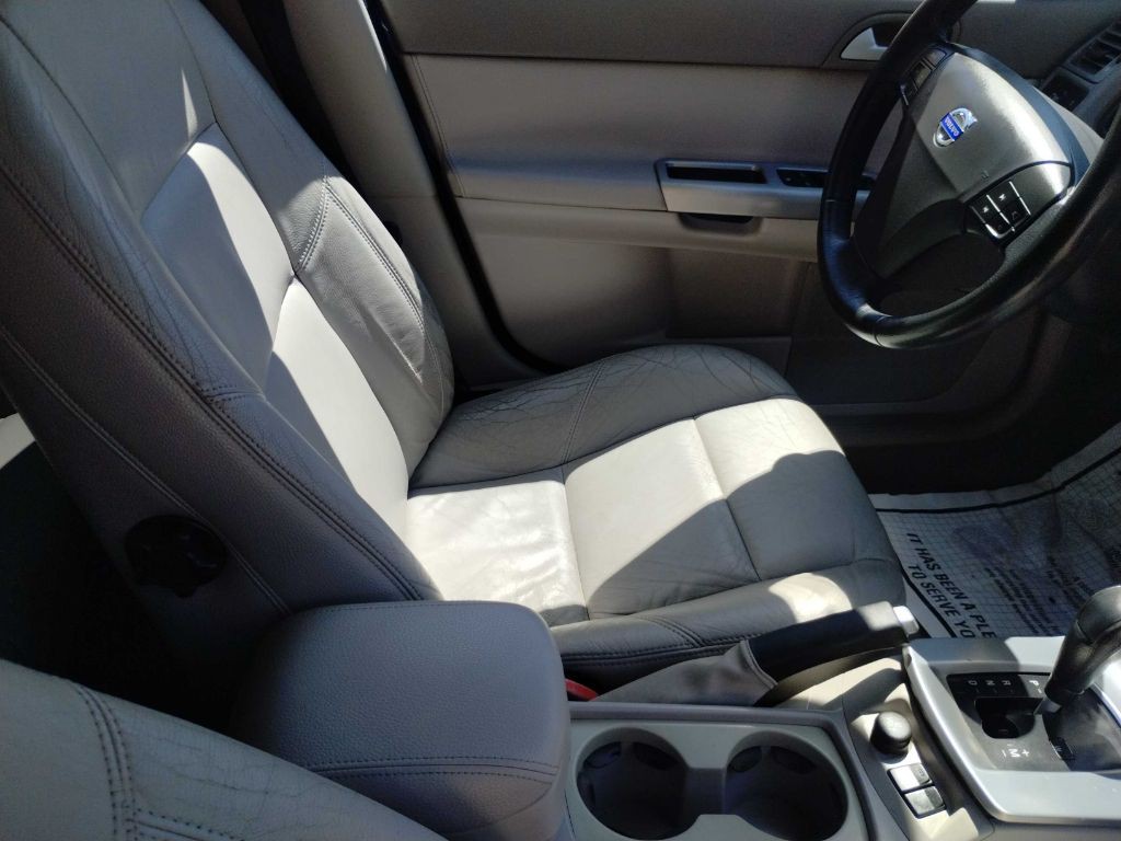 2006 Volvo V50 Image 16
