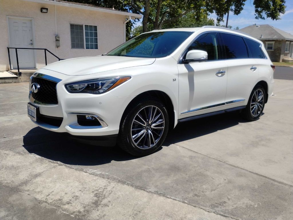 2017 INFINITI QX60 Image 1