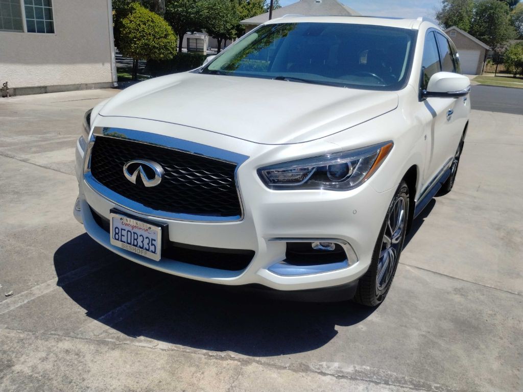 2017 INFINITI QX60 Image 2