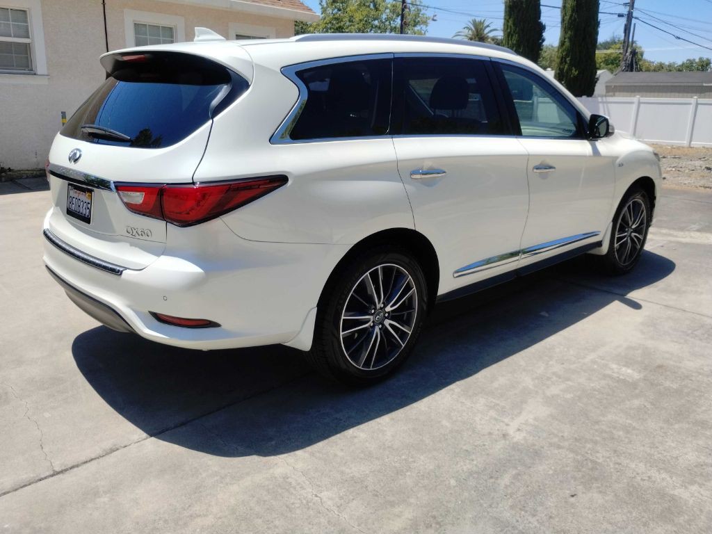 2017 INFINITI QX60 Image 7