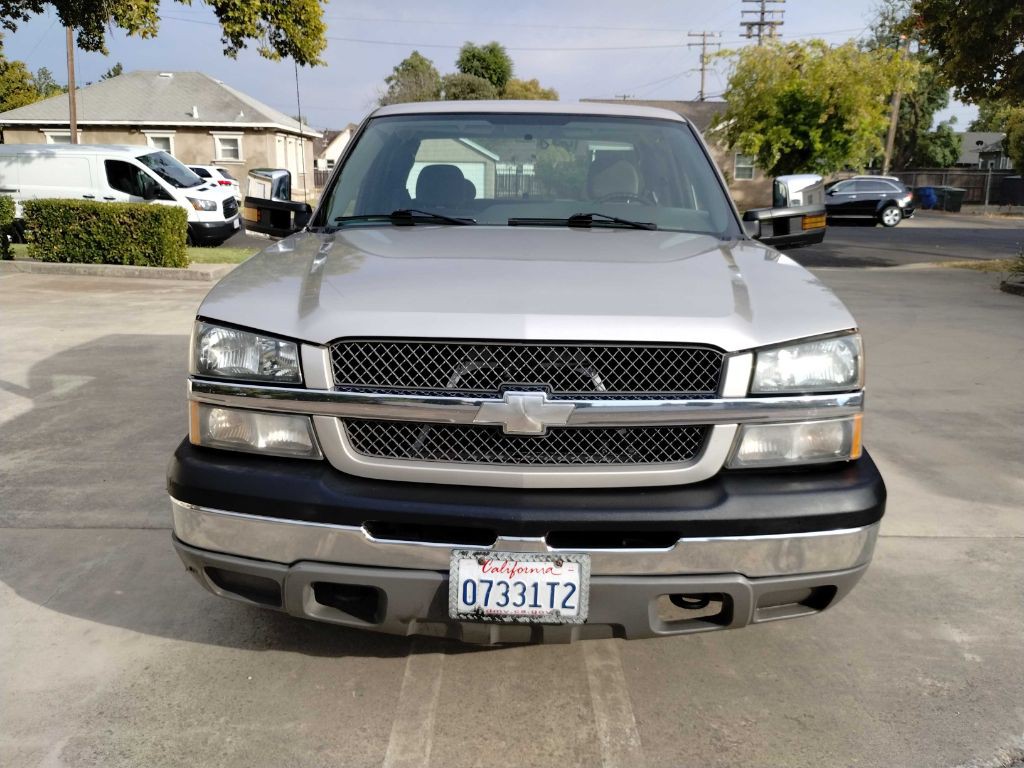 2004 Chevrolet Silverado 1500 Image 2