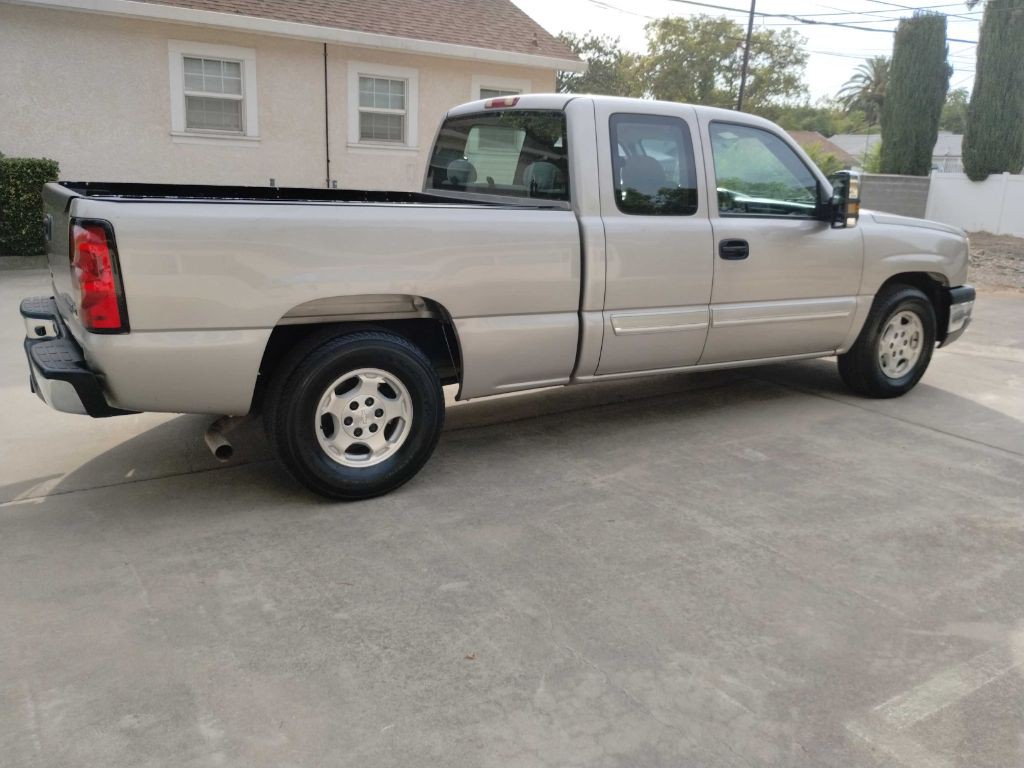 2004 Chevrolet Silverado 1500 Image 4