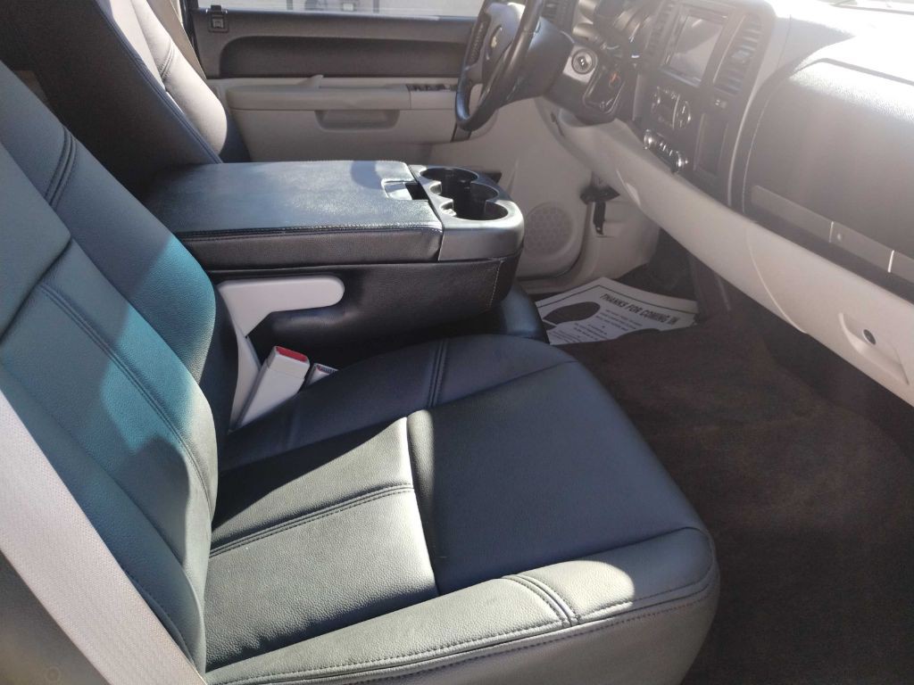 2011 Chevrolet Silverado 1500 Image 16
