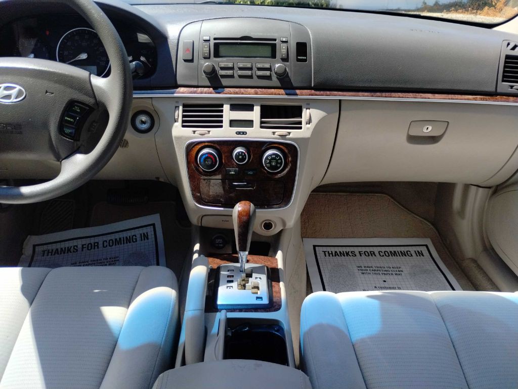 2008 Hyundai Sonata Image 10