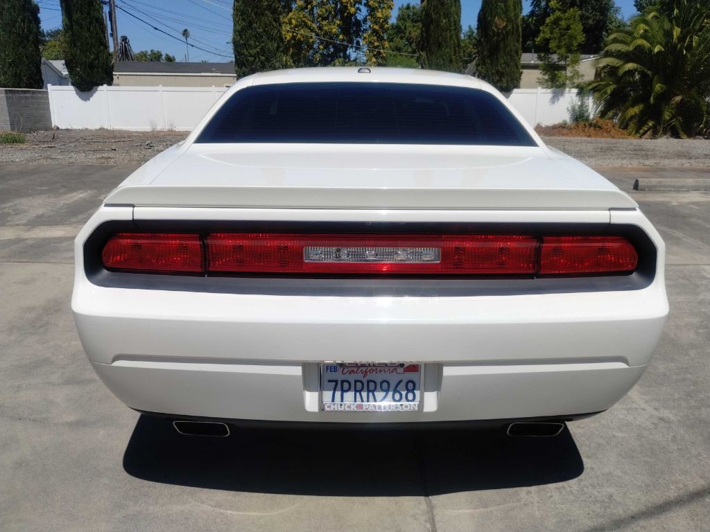 2010 Dodge Challenger Image 8