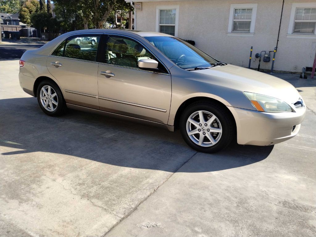 2004 Honda Accord Image 4