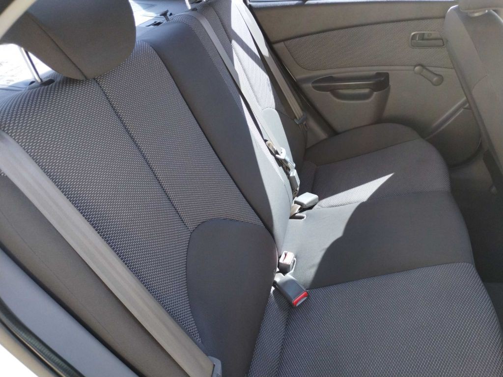 2011 Kia Rio Image 7