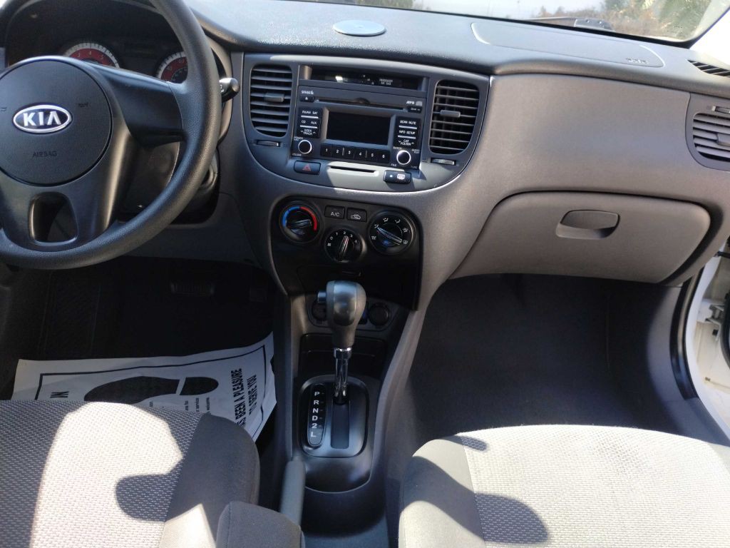 2011 Kia Rio Image 10