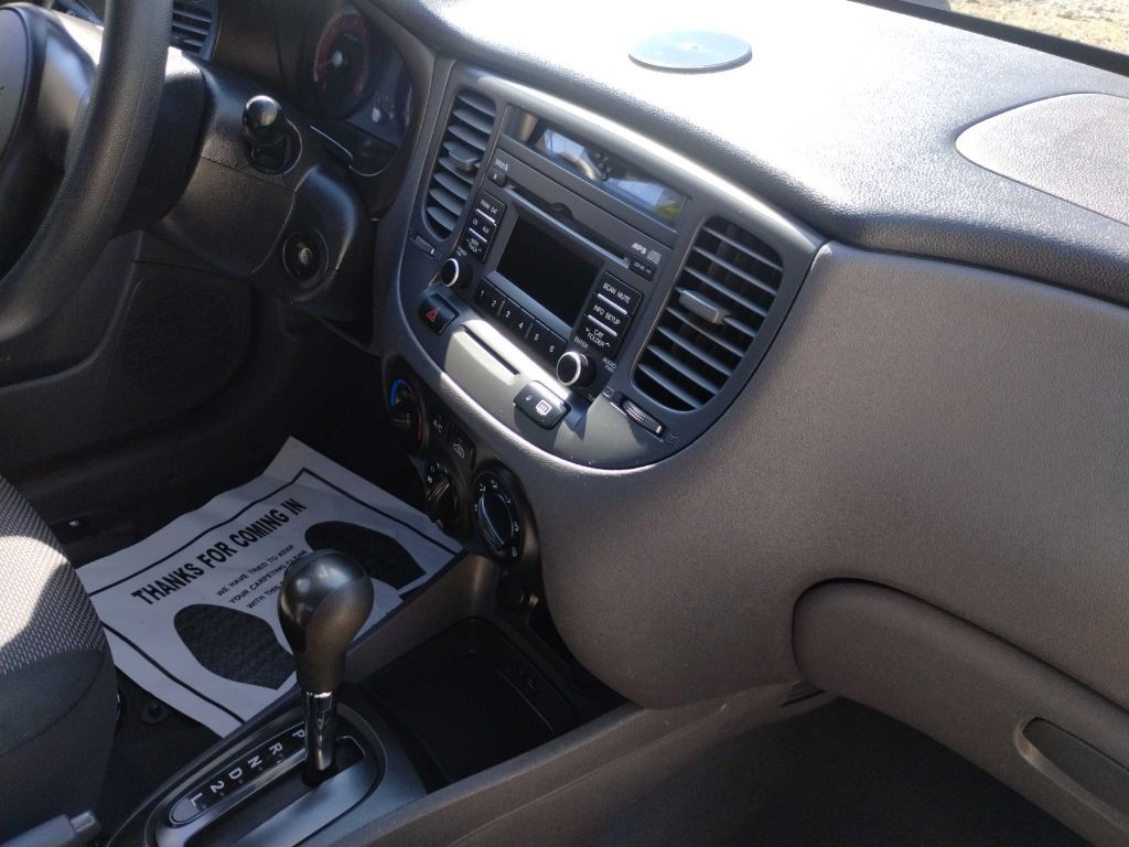 2011 Kia Rio Image 13