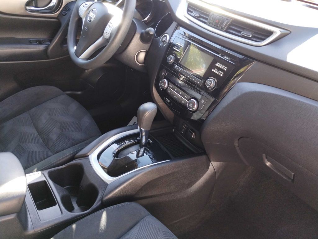 2015 Nissan Rogue Image 14