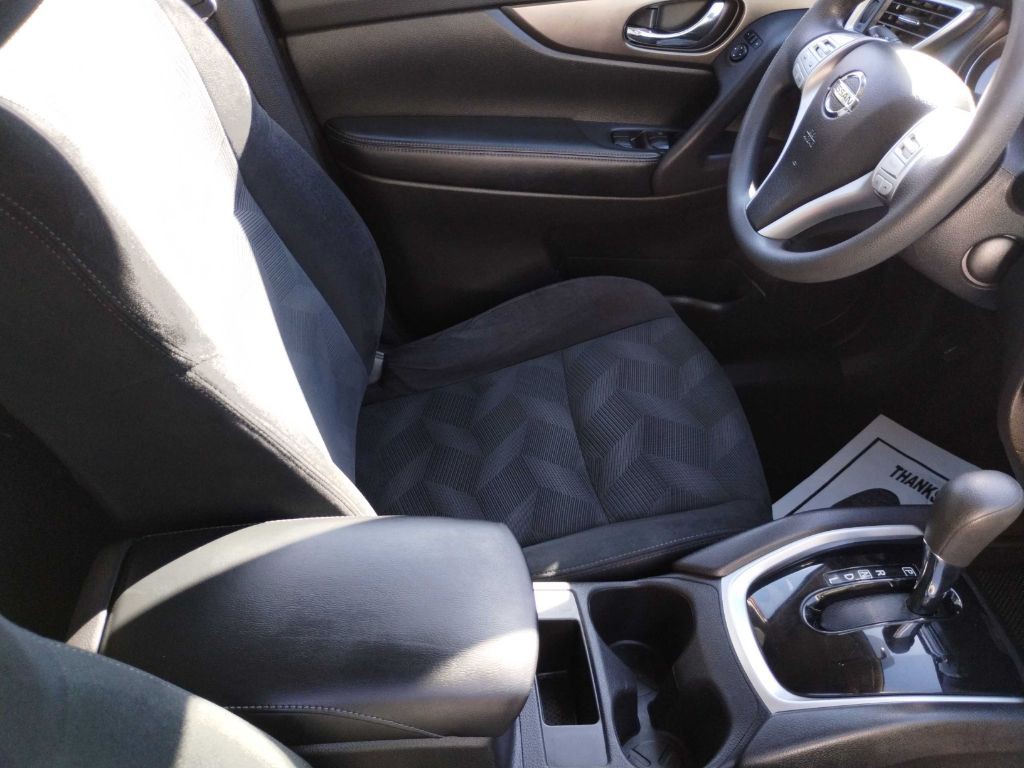 2015 Nissan Rogue Image 15