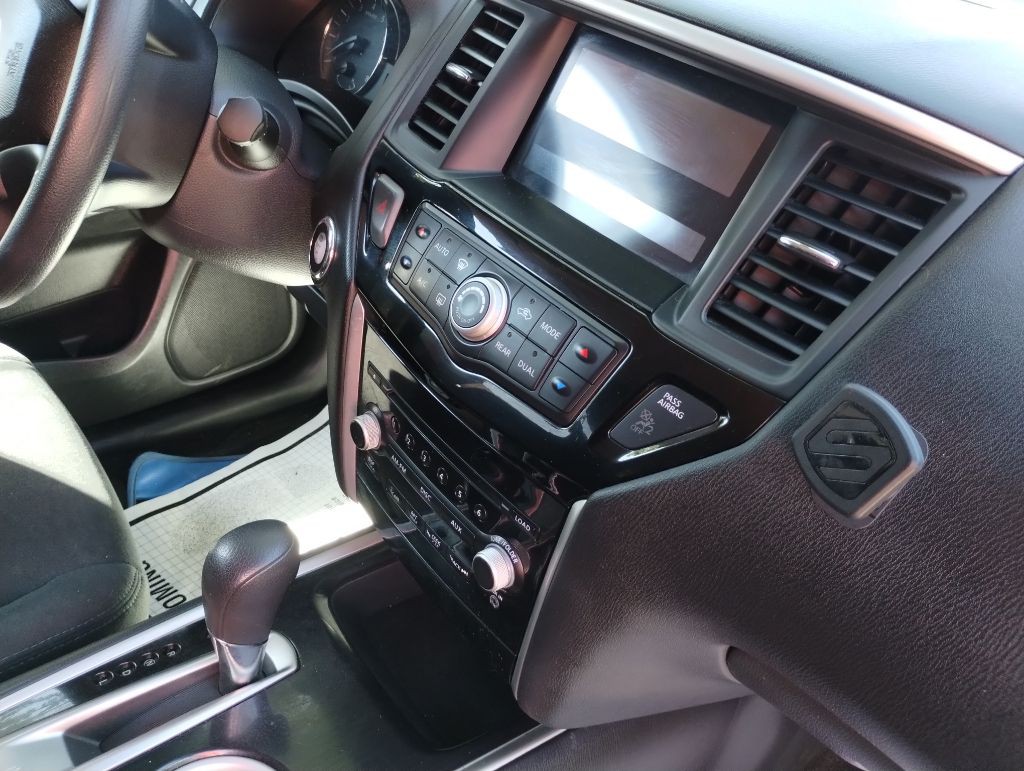 2013 Nissan Pathfinder Image 7