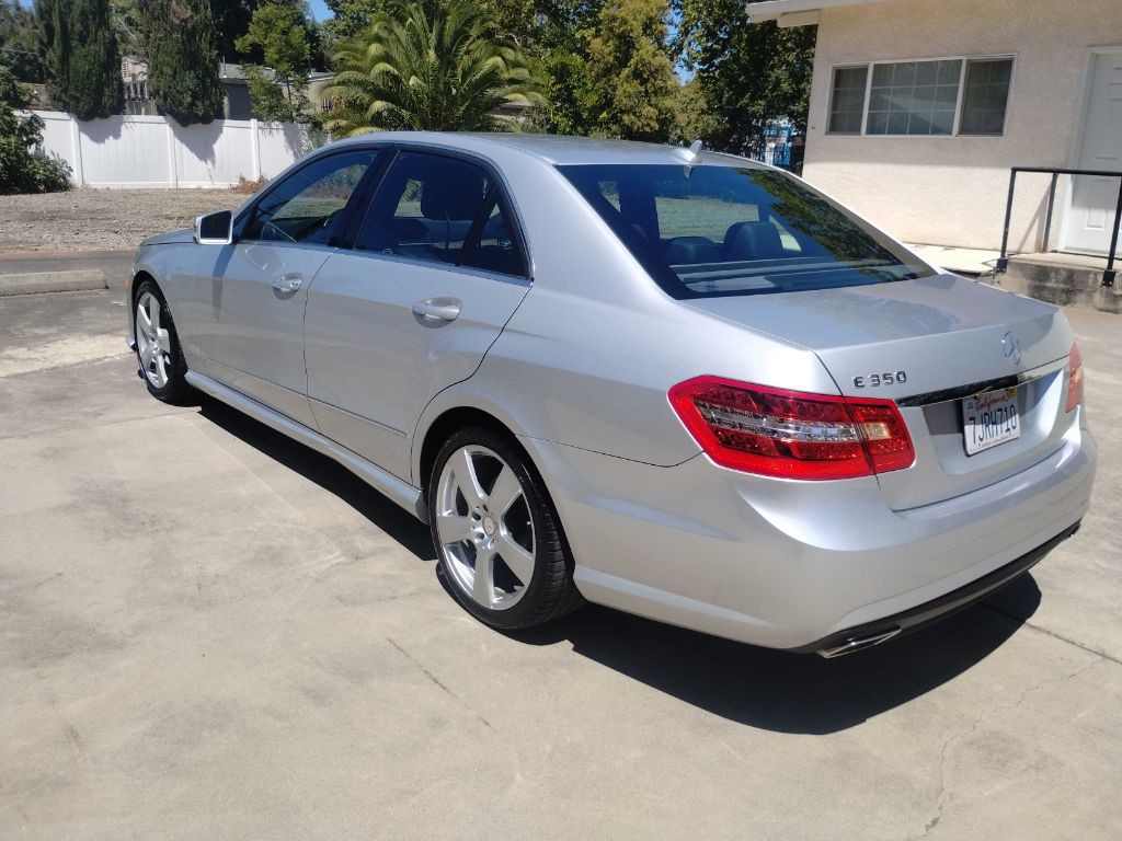 2011 Mercedes-Benz E-Class Image 6
