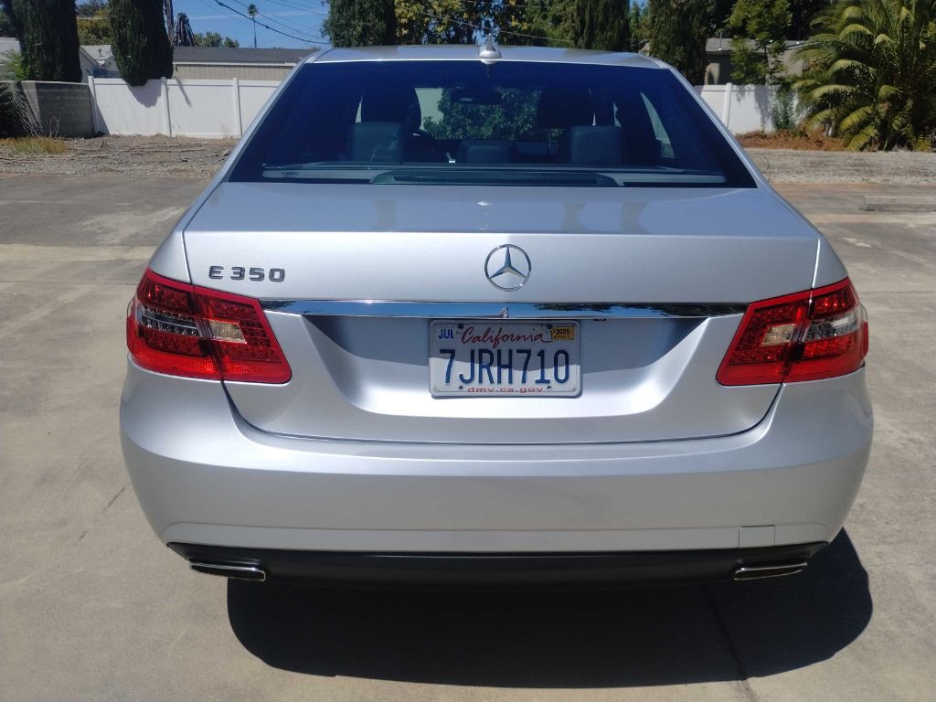 2011 Mercedes-Benz E-Class Image 7
