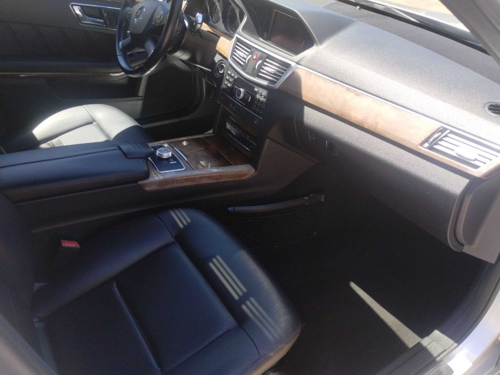 2011 Mercedes-Benz E-Class Image 12