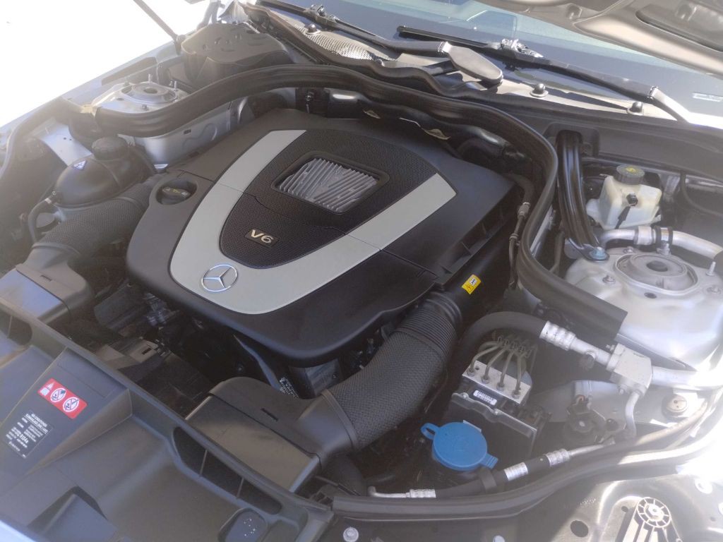 2011 Mercedes-Benz E-Class Image 18