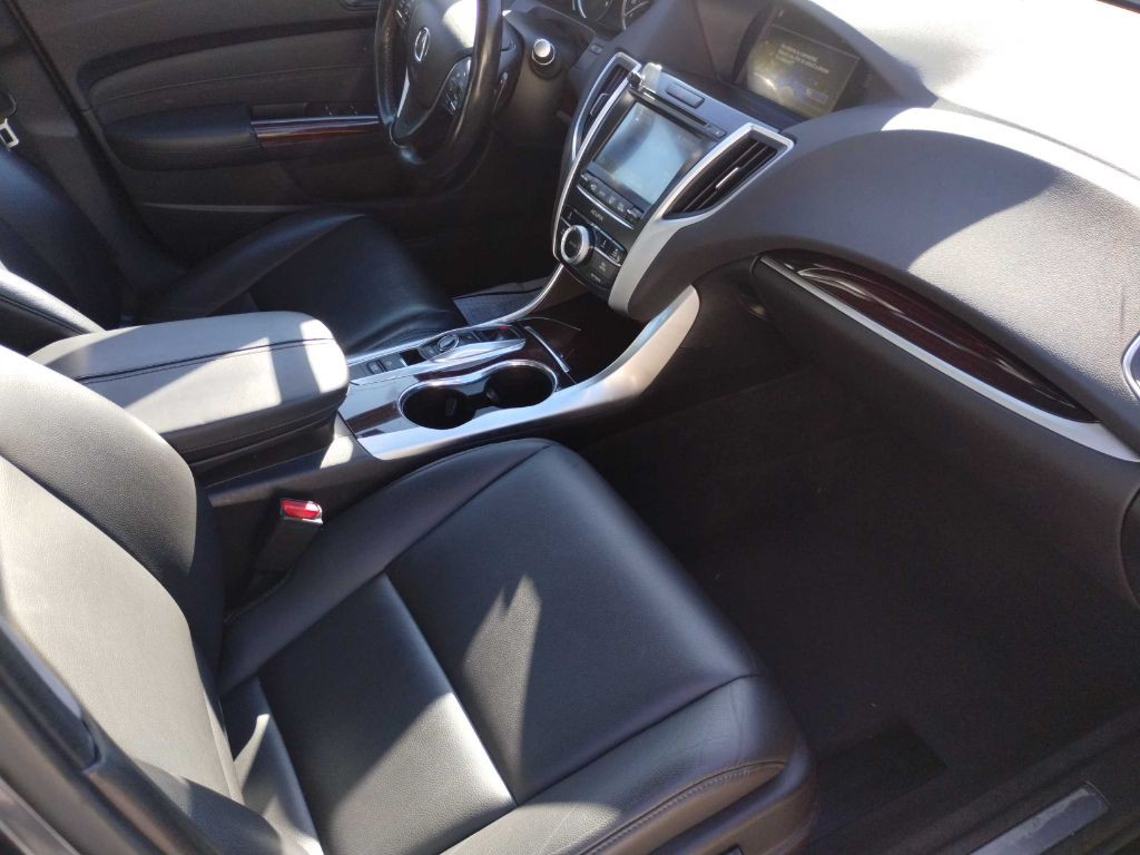 2016 Acura TL Image 9