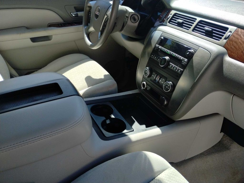 2007 GMC Yukon Image 13