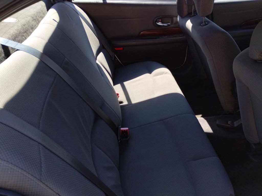 2004 Buick LeSabre Image 9