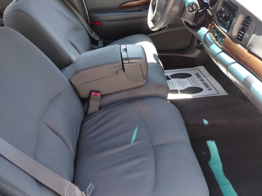 2004 Buick LeSabre Image 12