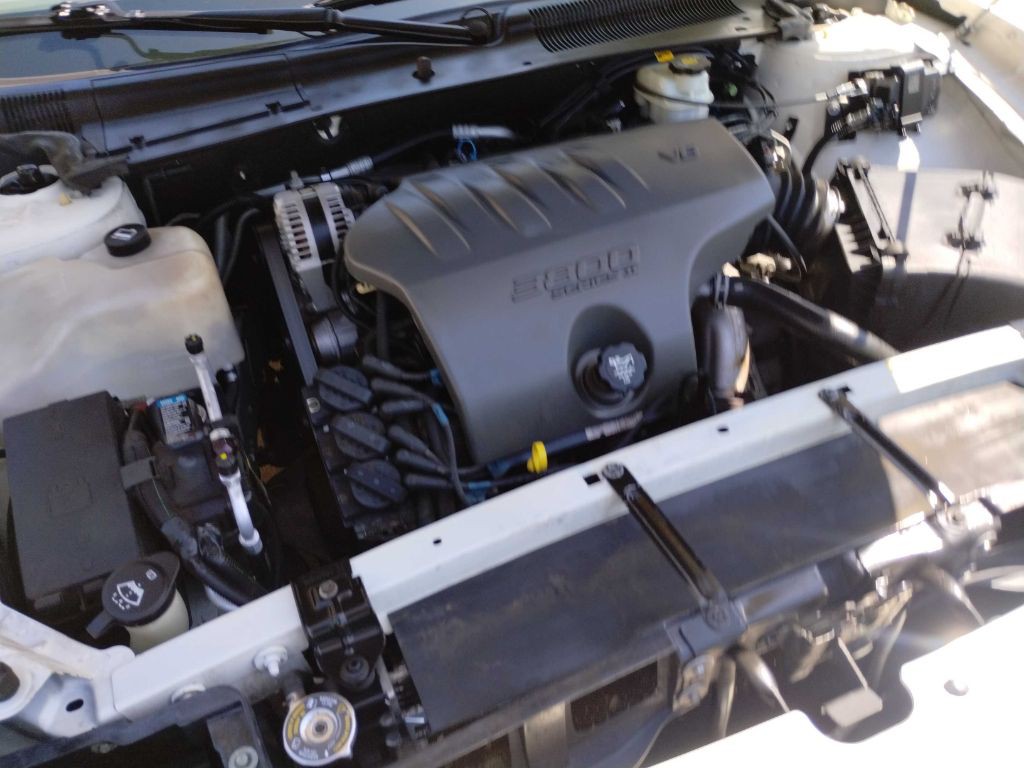 2004 Buick LeSabre Image 18