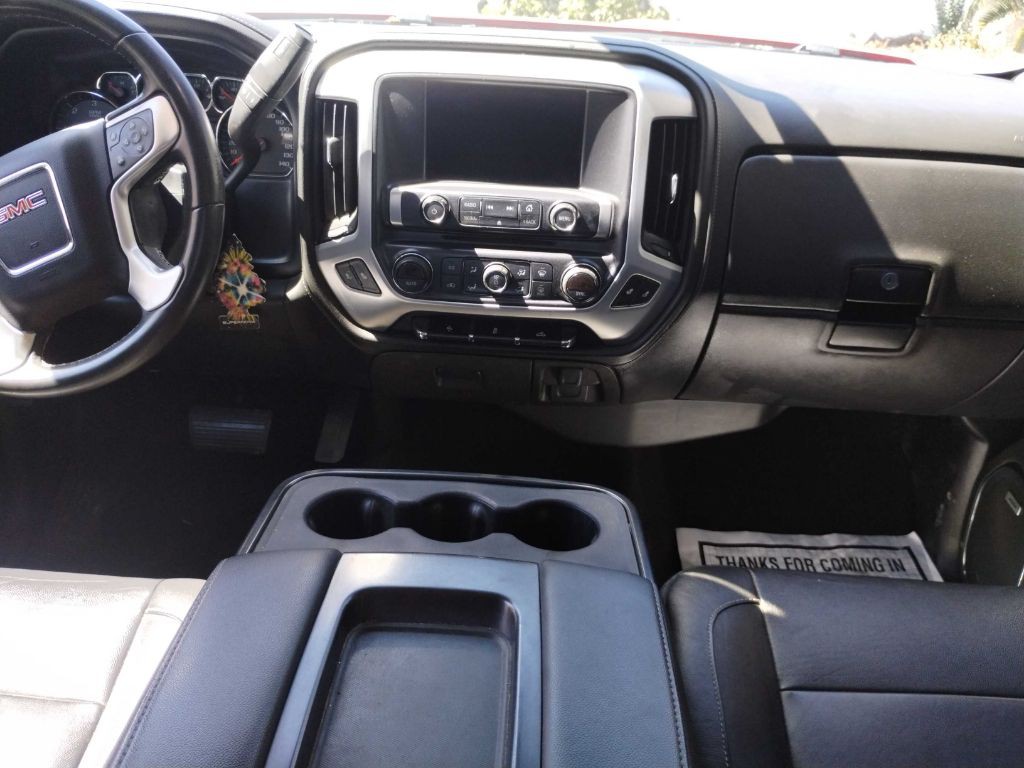 2018 GMC Sierra Image 9