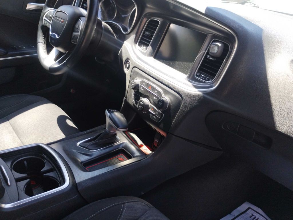 2015 Dodge Charger Image 13