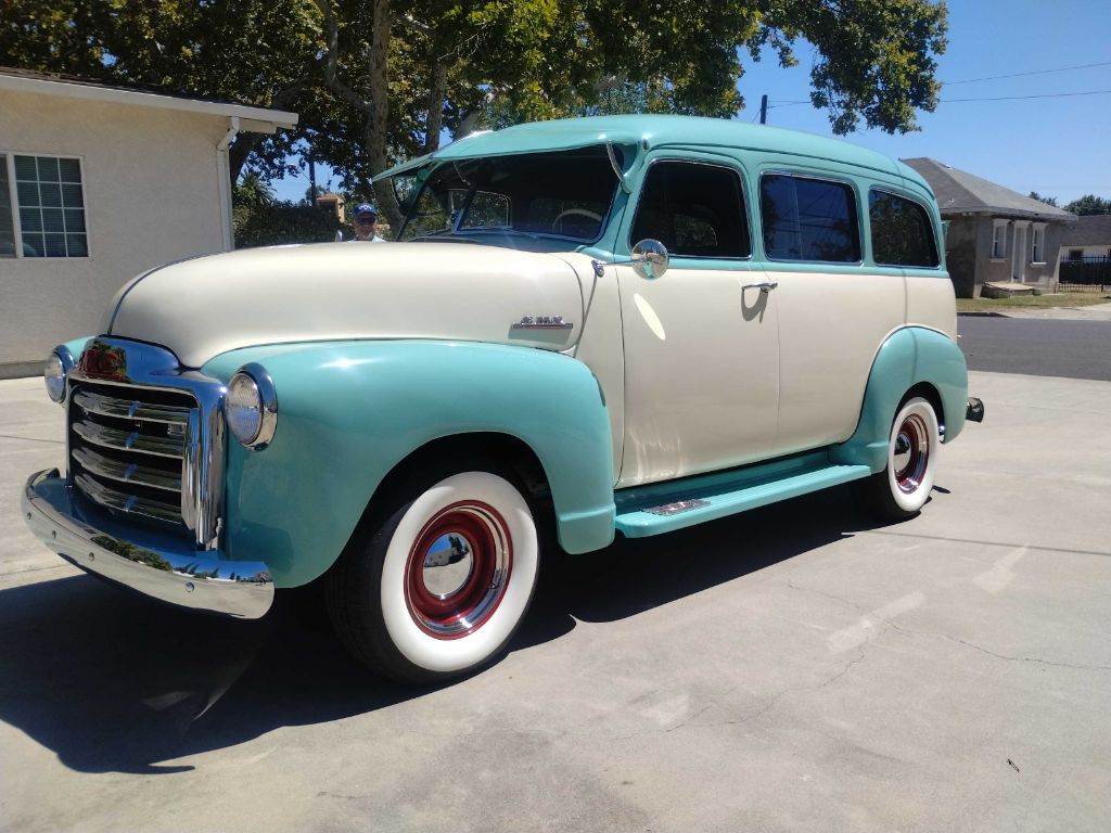 1953 GMC Suburan Image 6