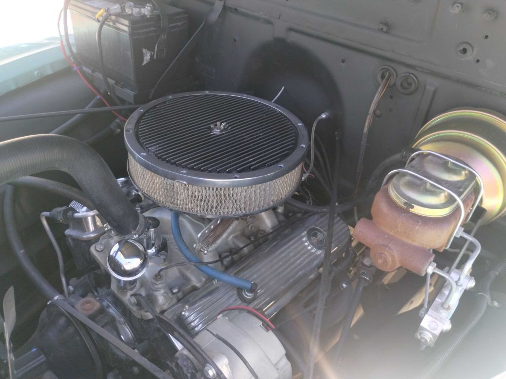 1953 GMC Suburan Image 22