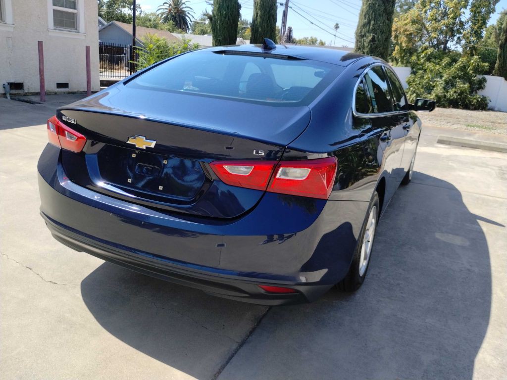 2016 Chevrolet Malibu Image 8
