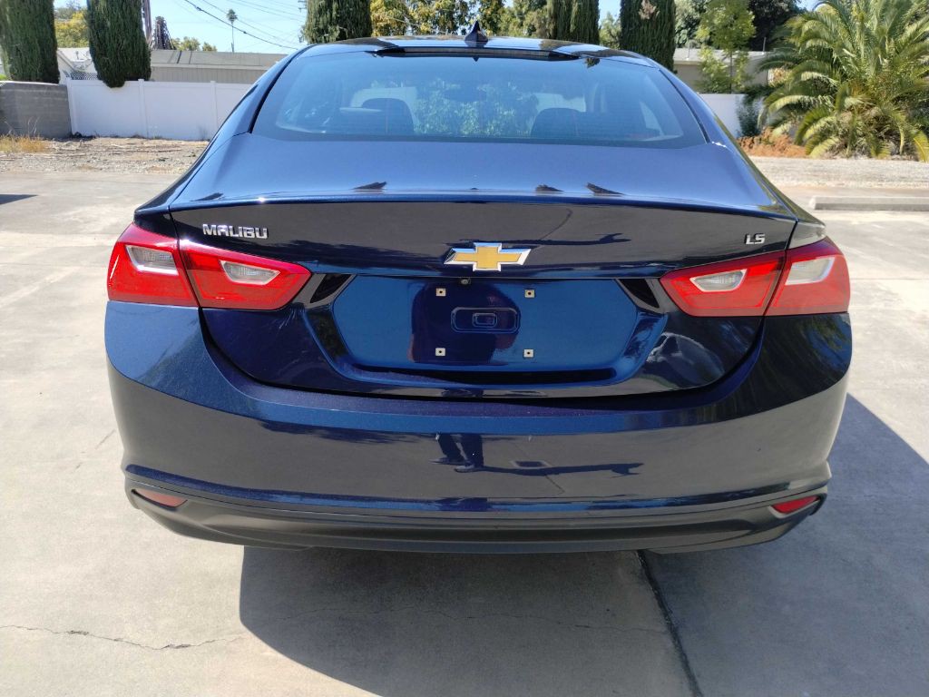 2016 Chevrolet Malibu Image 9