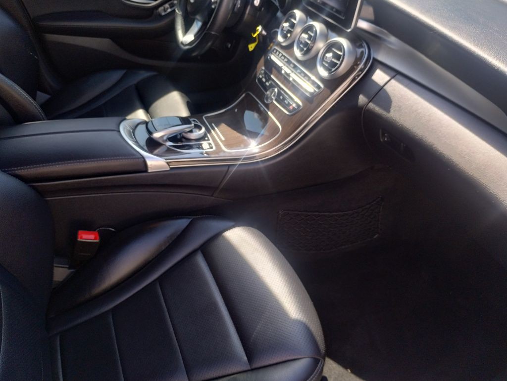 2015 Mercedes-Benz C-Class Image 11