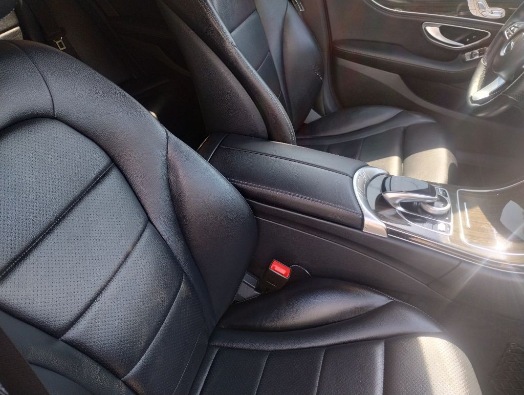 2015 Mercedes-Benz C-Class Image 13