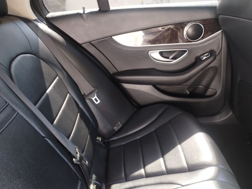 2015 Mercedes-Benz C-Class Image 14