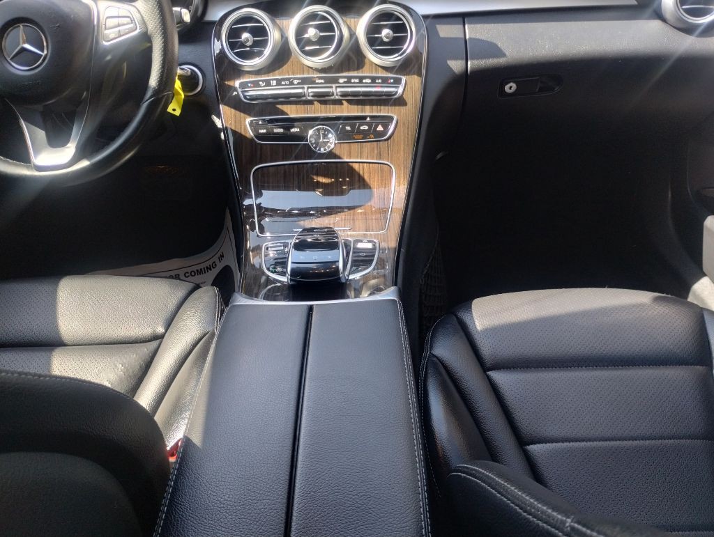2015 Mercedes-Benz C-Class Image 15