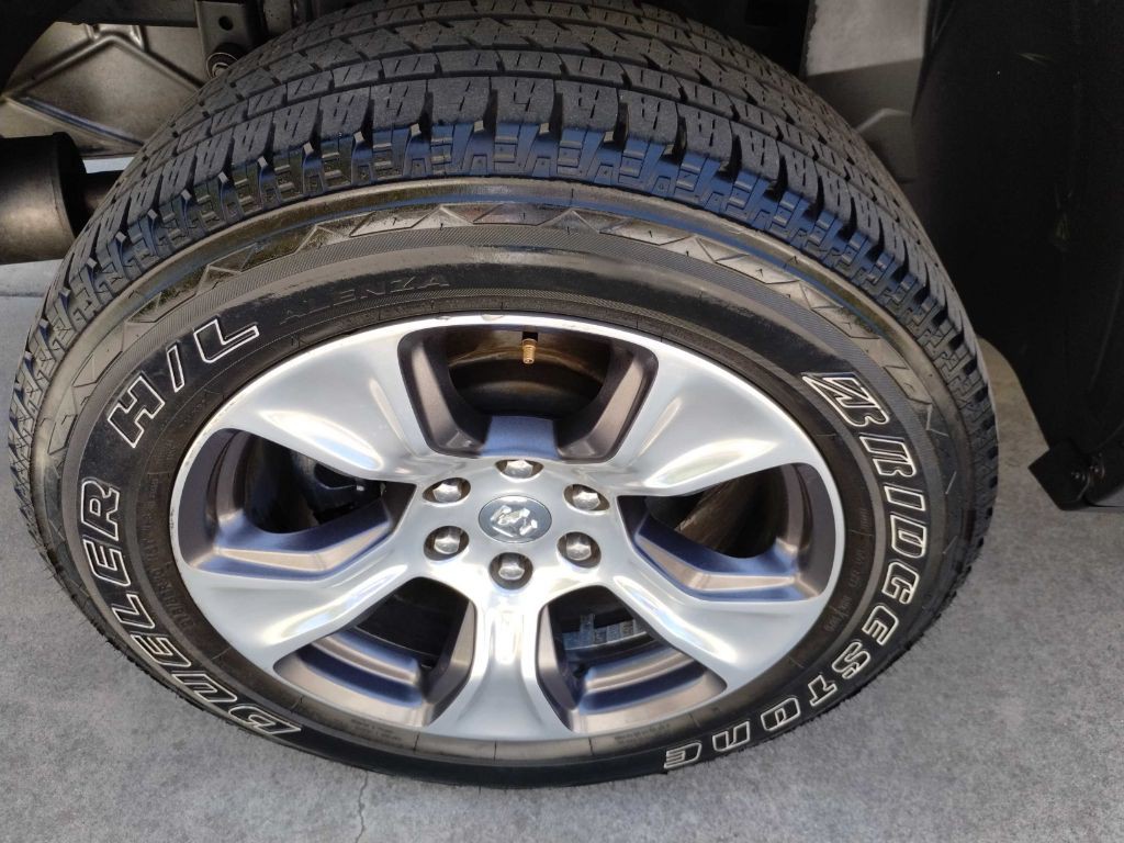2021 RAM 1500 Image 12