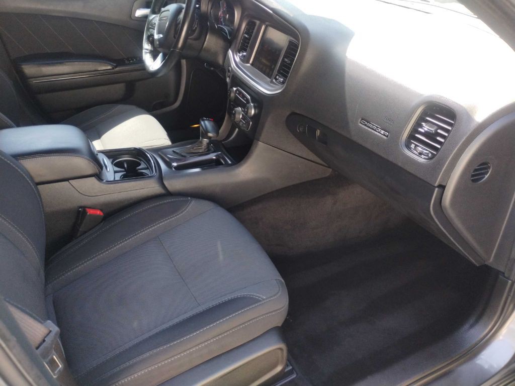 2016 Dodge Charger Image 12