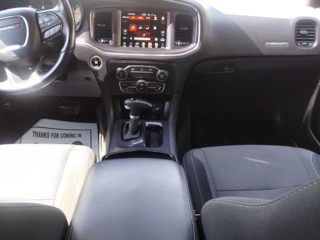 2016 Dodge Charger Image 13