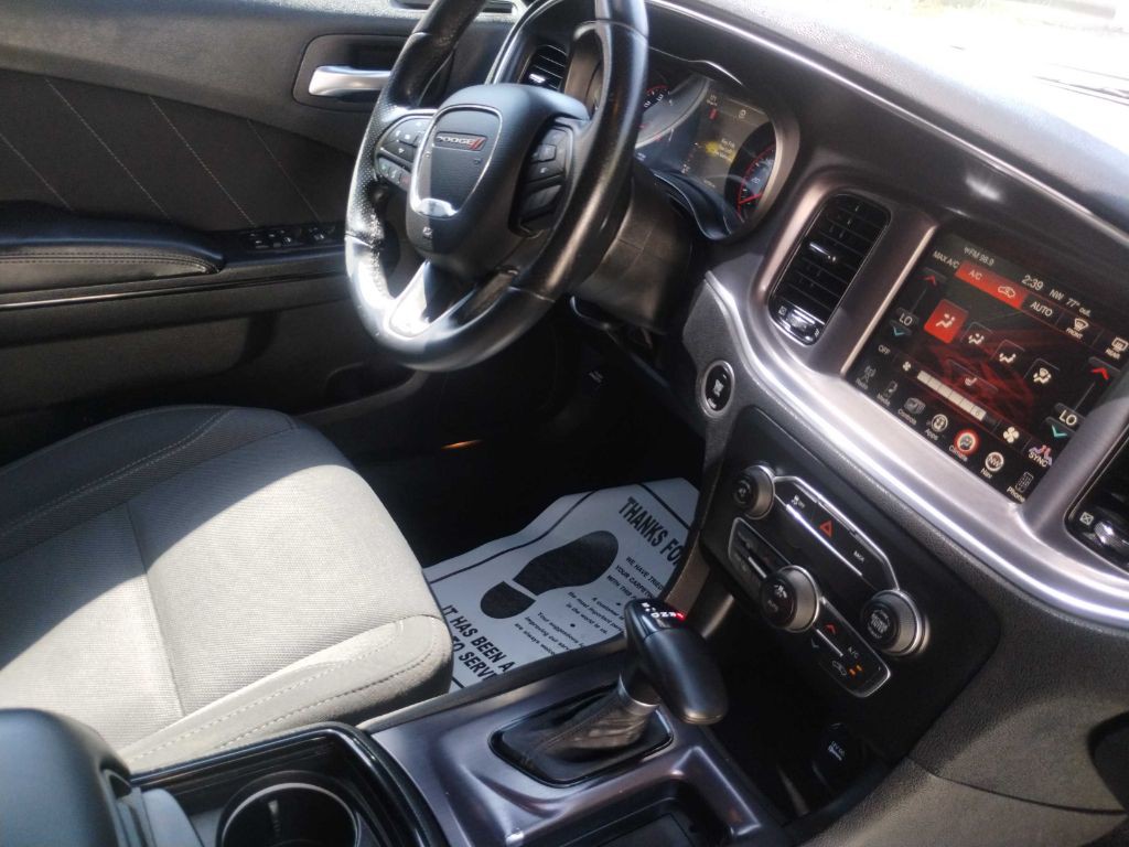 2016 Dodge Charger Image 16