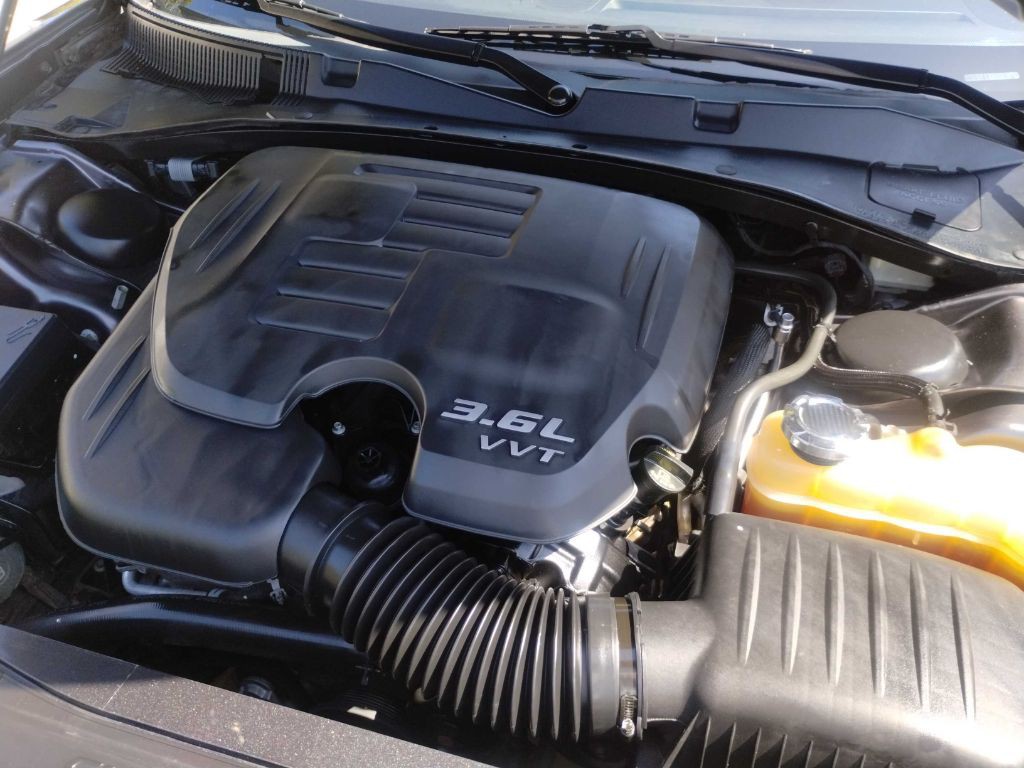 2016 Dodge Charger Image 17
