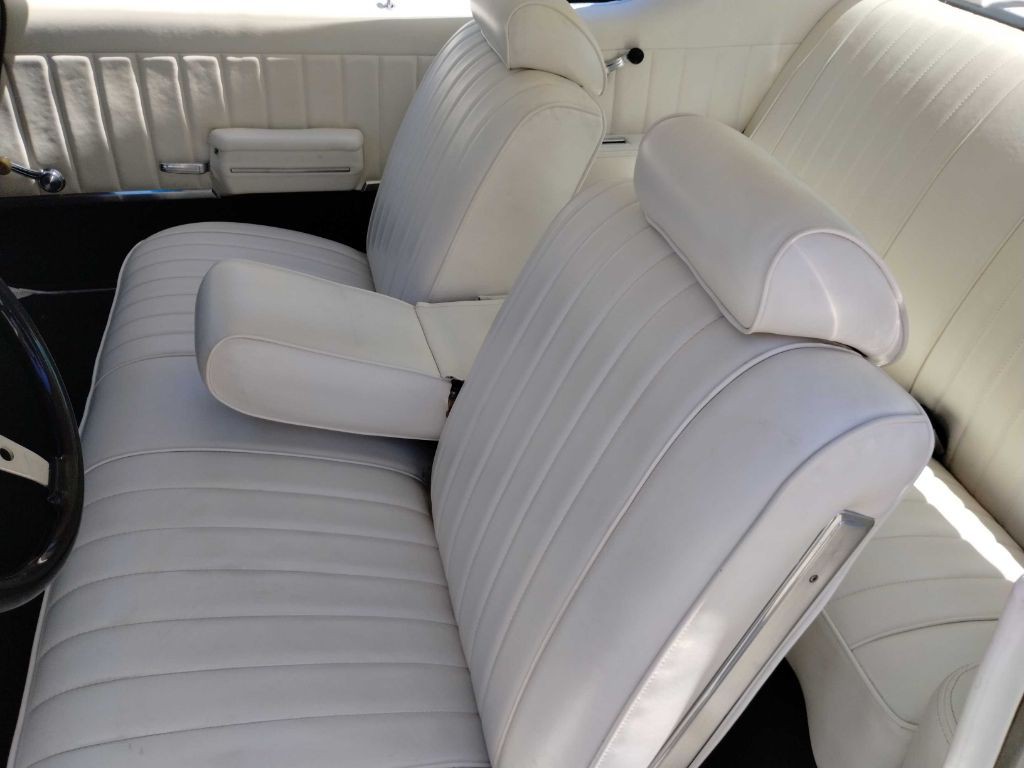 1970 Oldsmobile Cutlass Image 10