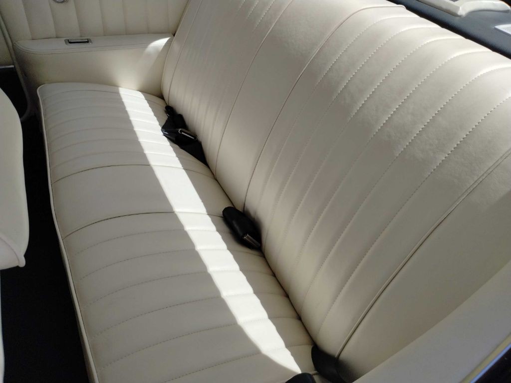 1970 Oldsmobile Cutlass Image 11