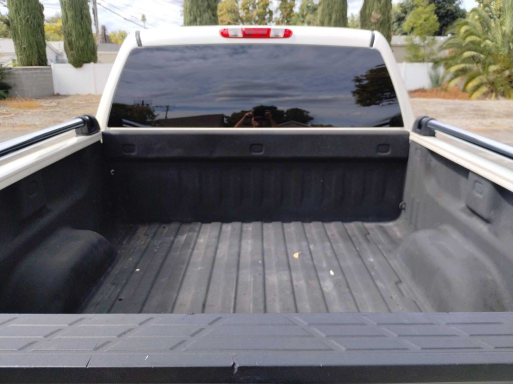 2009 GMC Sierra Image 8