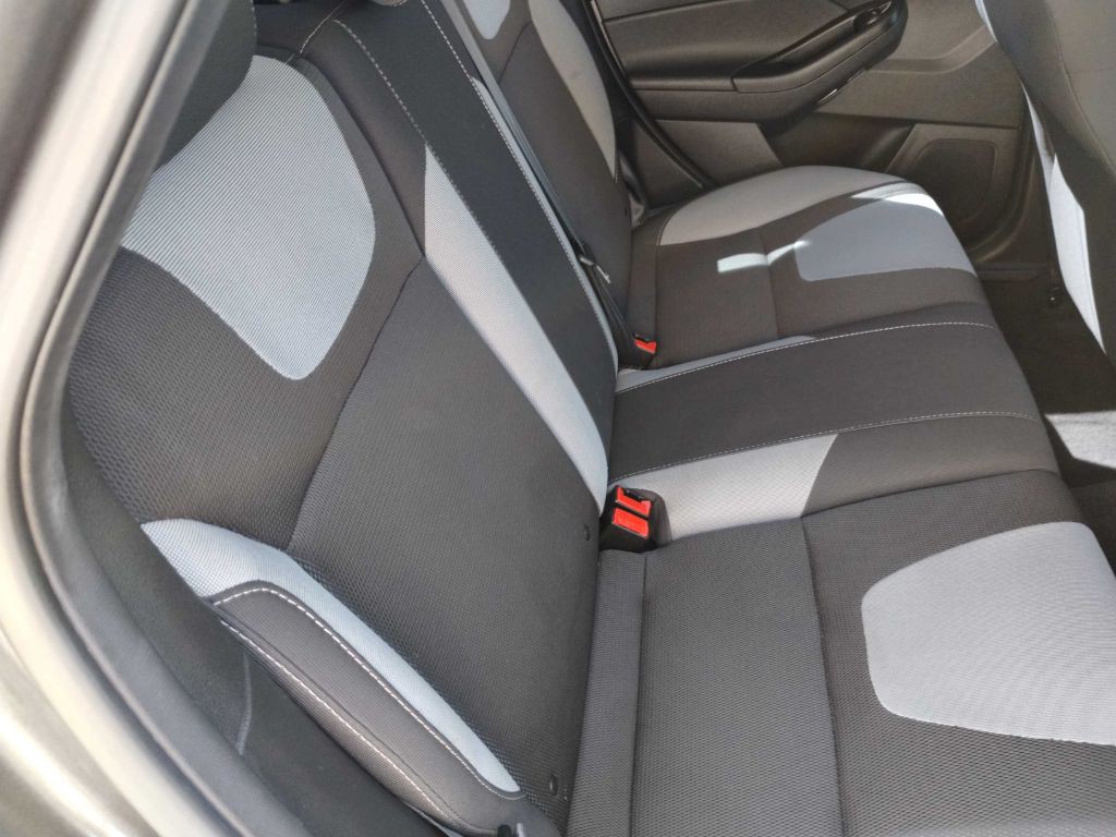 2012 Ford Focus Image 10