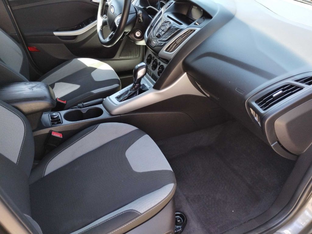2012 Ford Focus Image 14