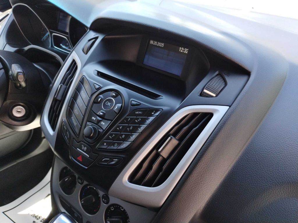 2012 Ford Focus Image 15