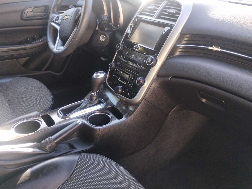 2014 Chevrolet Malibu Image 18
