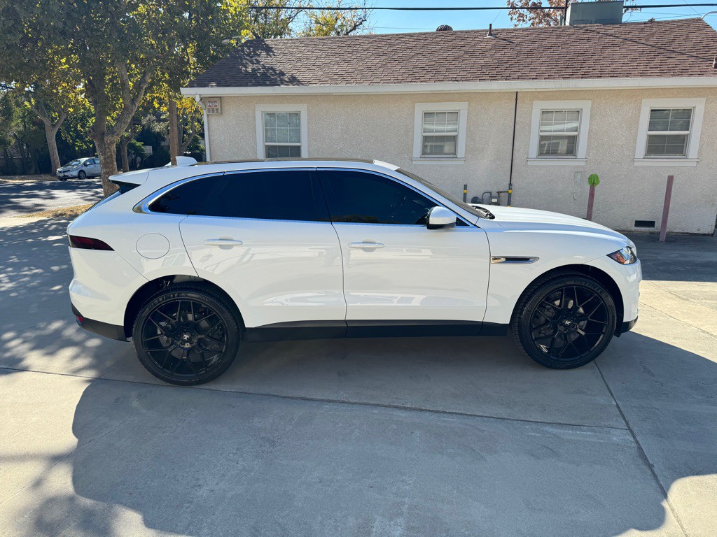 2019 Jaguar F-PACE Image 6